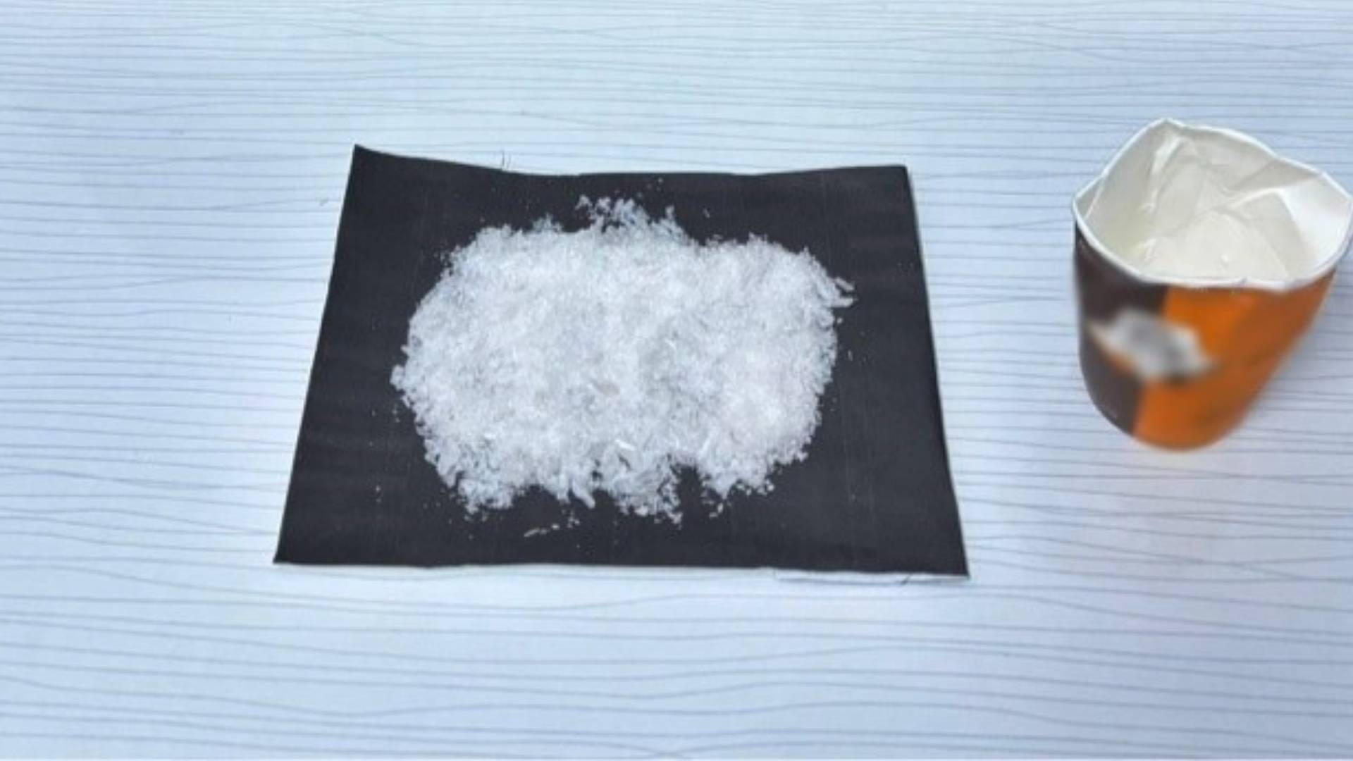 Zehir tacirlerine Dinar girişinde polis engeli!
