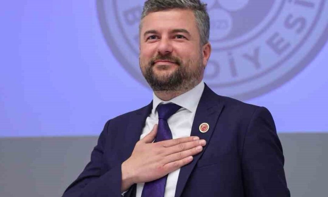 Siyaset gündemine adeta bomba gibi düşen bu karar, hem İzmir