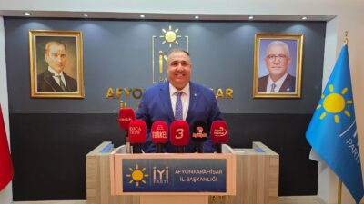 Türkiye’de yaşanan gelişmelerin vatandaşlarda ciddi bir karamsarlık oluşturduğunu ifade eden