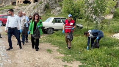 Etkinliğe kamu kurumlarının temsilcileri, bölge müdürleri, Kızılay gönüllüleri ve çevre