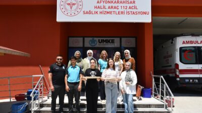 Hazırlanan aşureler, paylaşma ve dayanışma geleneğini yaşatmak amacıyla yurt personeli