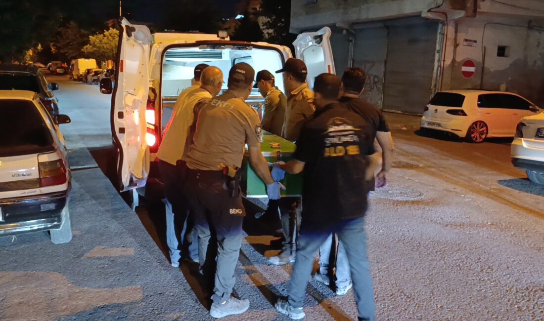 ŞEKERCİ SOKAKTA YANKILANAN SİLAH SESLERİ MAHALLEYİ AYAĞA KALDIRDI Olay, Eyyübiye