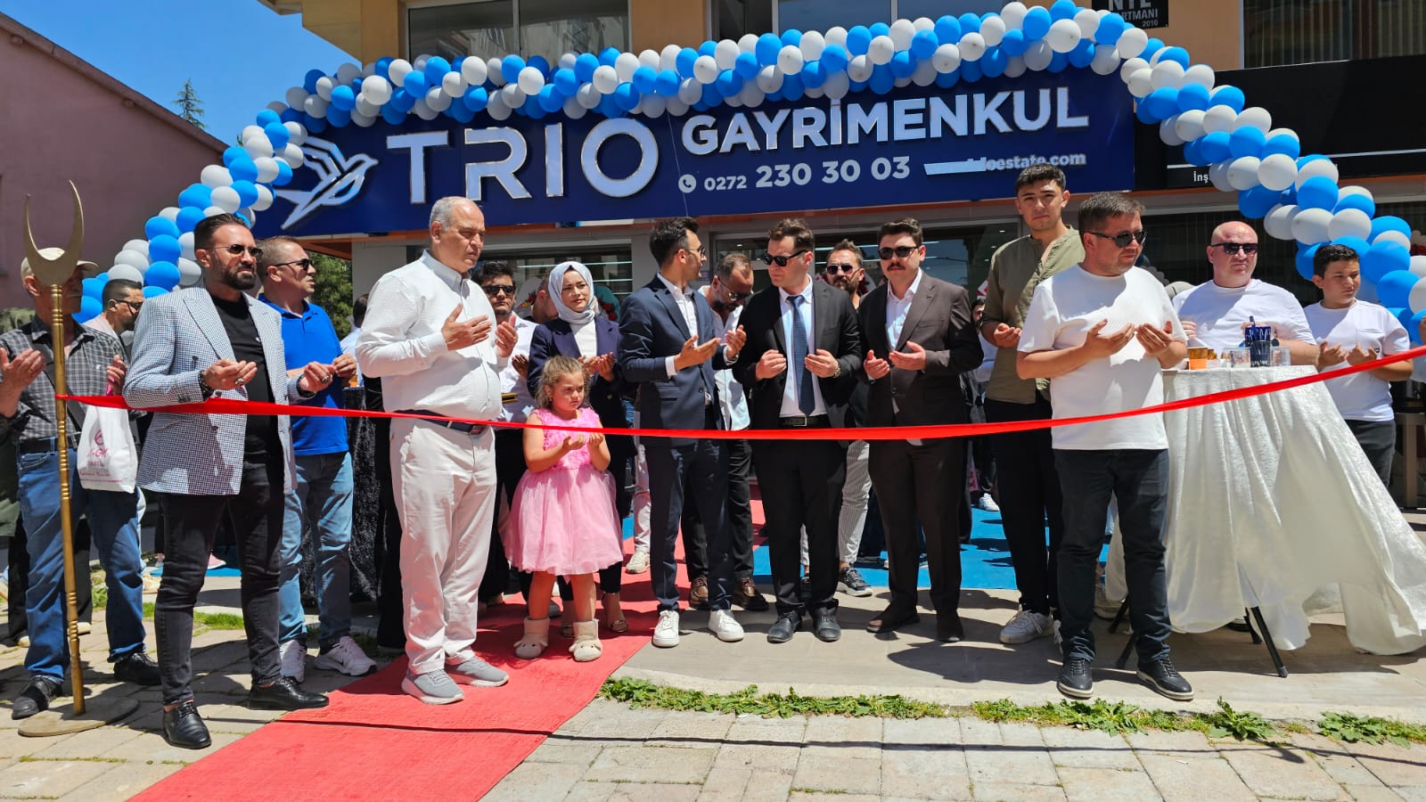 Emlak dünyasına genç dokunuş: Trio Gayrimenkul hizmete açıldı