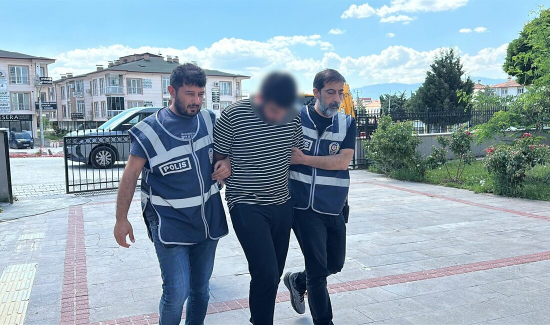 EVİN İÇİNDE BAŞLAYAN TEKME TOKATLI KAVGA SOKAKTA AV TÜFEKLİ CİNAYETLE
