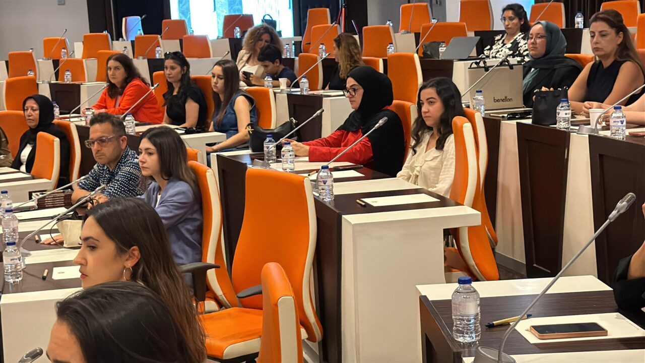 Afyonkarahisar’da baba ve kızlarının başarı hikayeleri konuşuldu