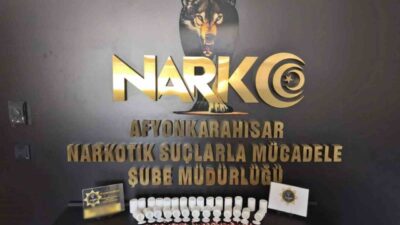 Afyonkarahisar’da polis ekiplerince sokak satıcılarına yönelik düzenlenen operasyonda bin 428