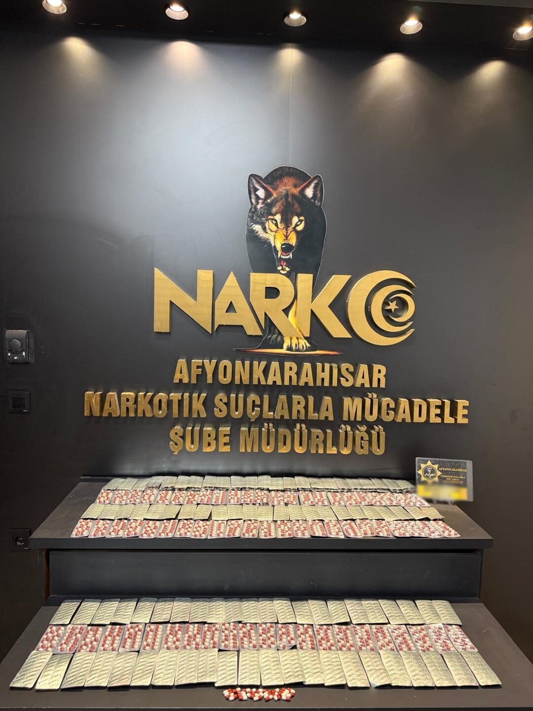 Afyonkarahisar’da uyuşturucu operasyonunda gözaltına alınan 3 şüpheli tutuklandı