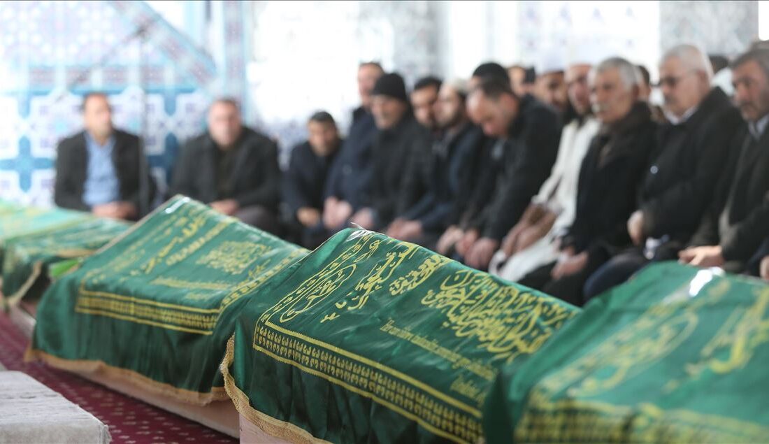 EĞİTİM ÇINARI ŞAHABETTİN GÖKÇİMEN VE ANTİKACI ŞÜKRÜ AKTAŞIN EŞİ VEFAT