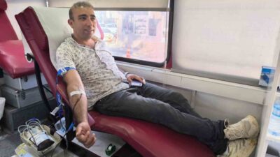Afyonkarahisar’ın Şuhut ilçesinde düzenlenen Kızılay tarafından gerçekleştirilen kan bağışı kampanyası