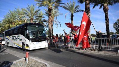 Miami’deki hazırlıklarını tamamlayan ay-yıldızlı ekibi taşıyan özel uçak, ABD’nin Arizona