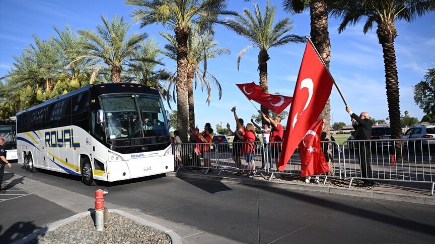 Miami’deki hazırlıklarını tamamlayan ay-yıldızlı ekibi taşıyan özel uçak, ABD’nin Arizona