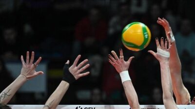 Milliler, normal sezonu üç ayaktan oluşacak turnuvanın ilk etabında 3-8