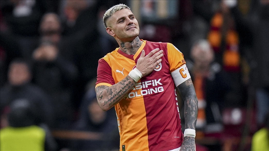 WANDA NARA’YI ÇABUK UNUTTU YENİ AŞKIYLA TATİLDE SINIRLARI ZORLADI Uzun