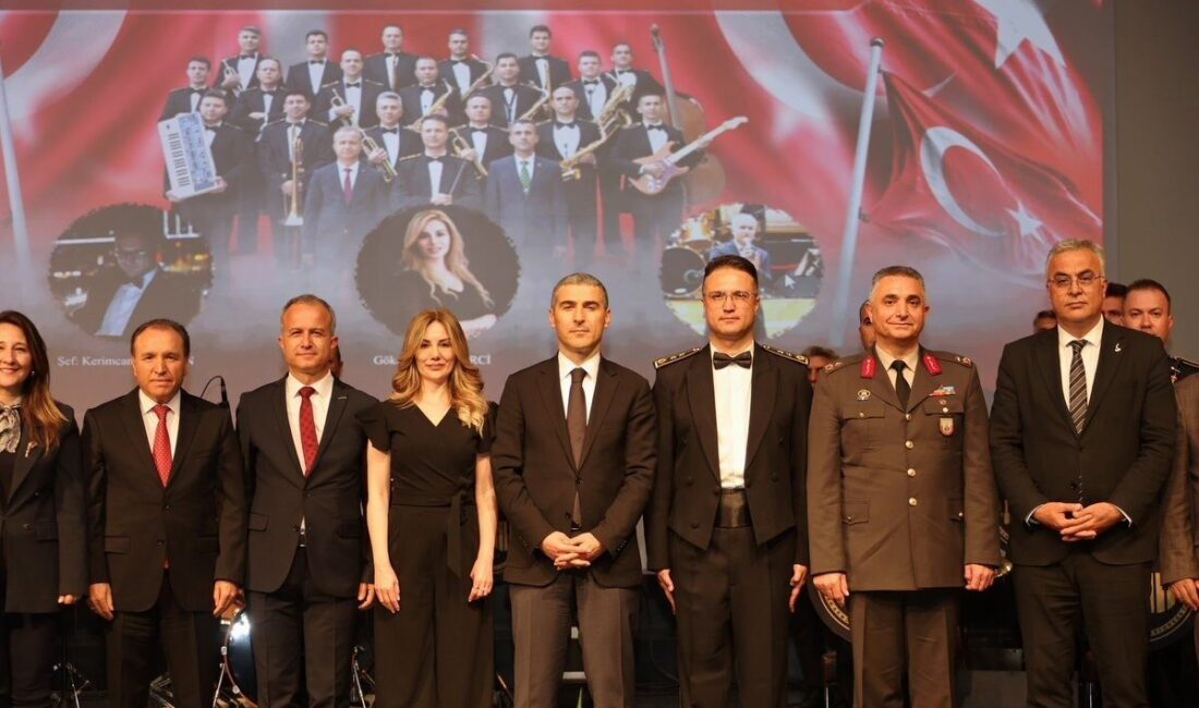 Türk Silahlı Kuvvetleri Armoni Mızıkası Komutanlığına bağlı Türk Armoni Yıldızları