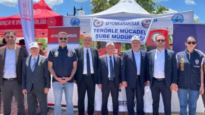 Afyonkarahisar İl Emniyet Müdürlüğü, üniversite gençlerini terör örgütlerinin tuzaklarına karşı