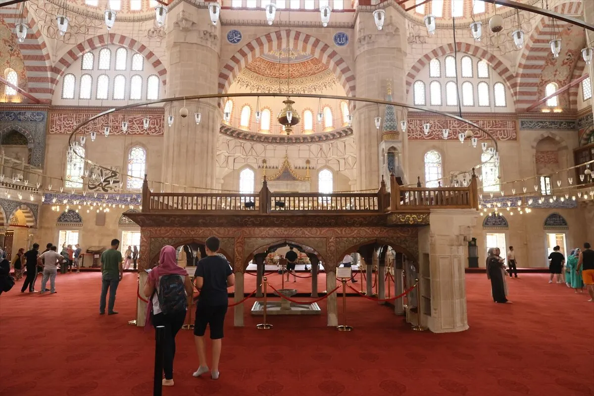 Restorasyon sonrası Selimiye'ye ziyaretçi akını