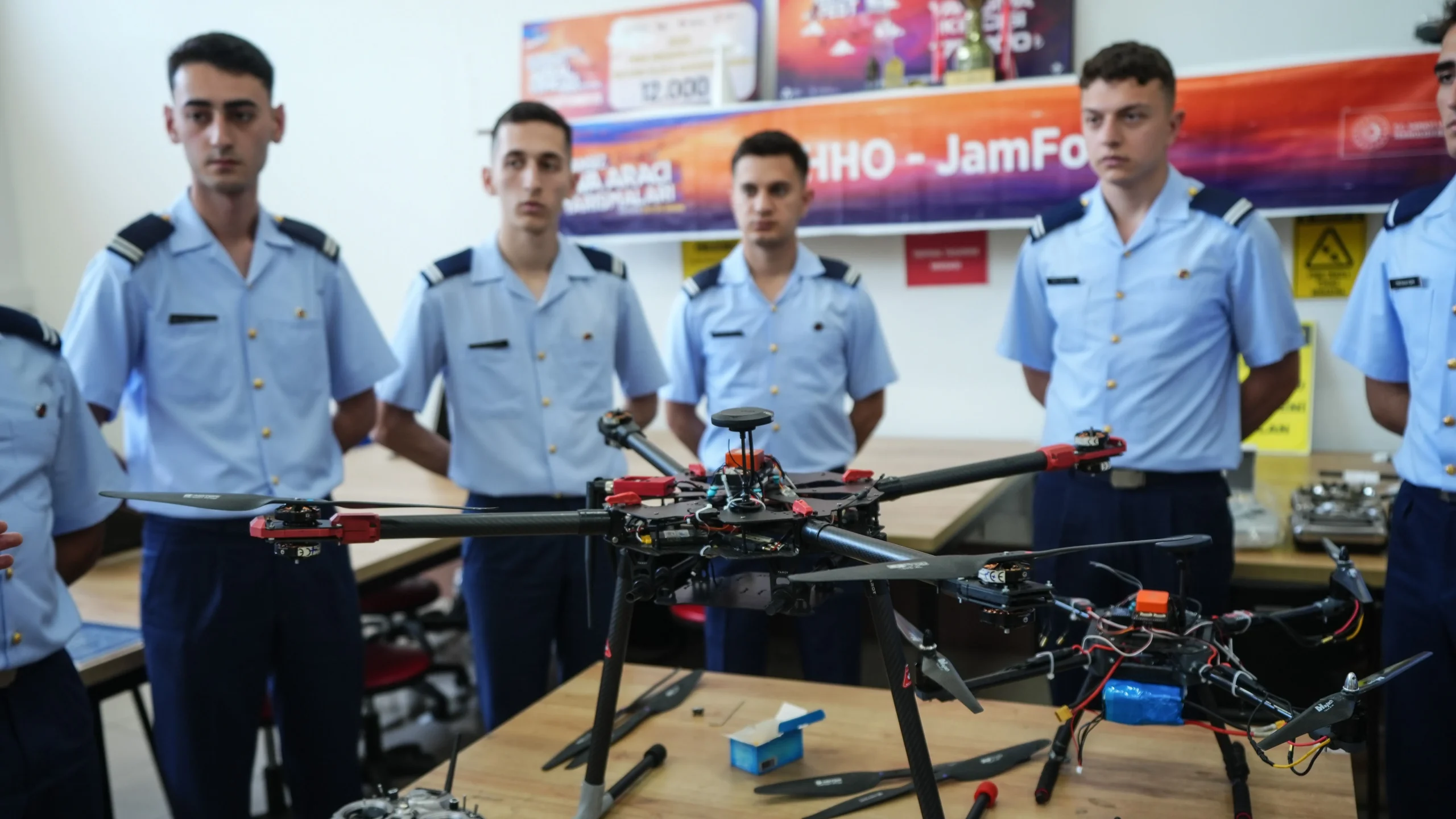 Hava Harp Okulu'nda geleceğin pilotları çok yönlü eğitimle yetişiyor
