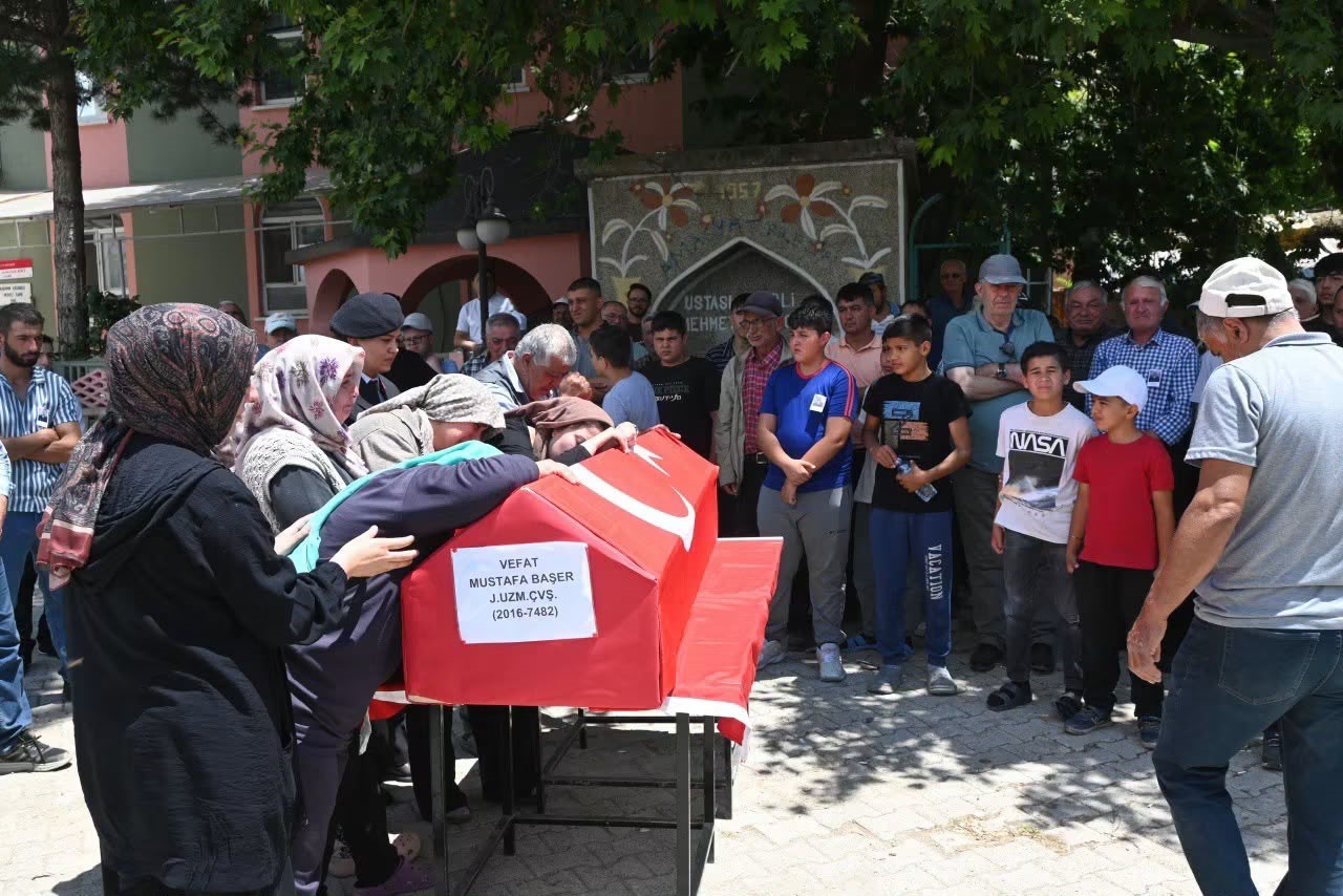 Afyonlu uzman çavuş, senelik izinde kalbine yenik düştü