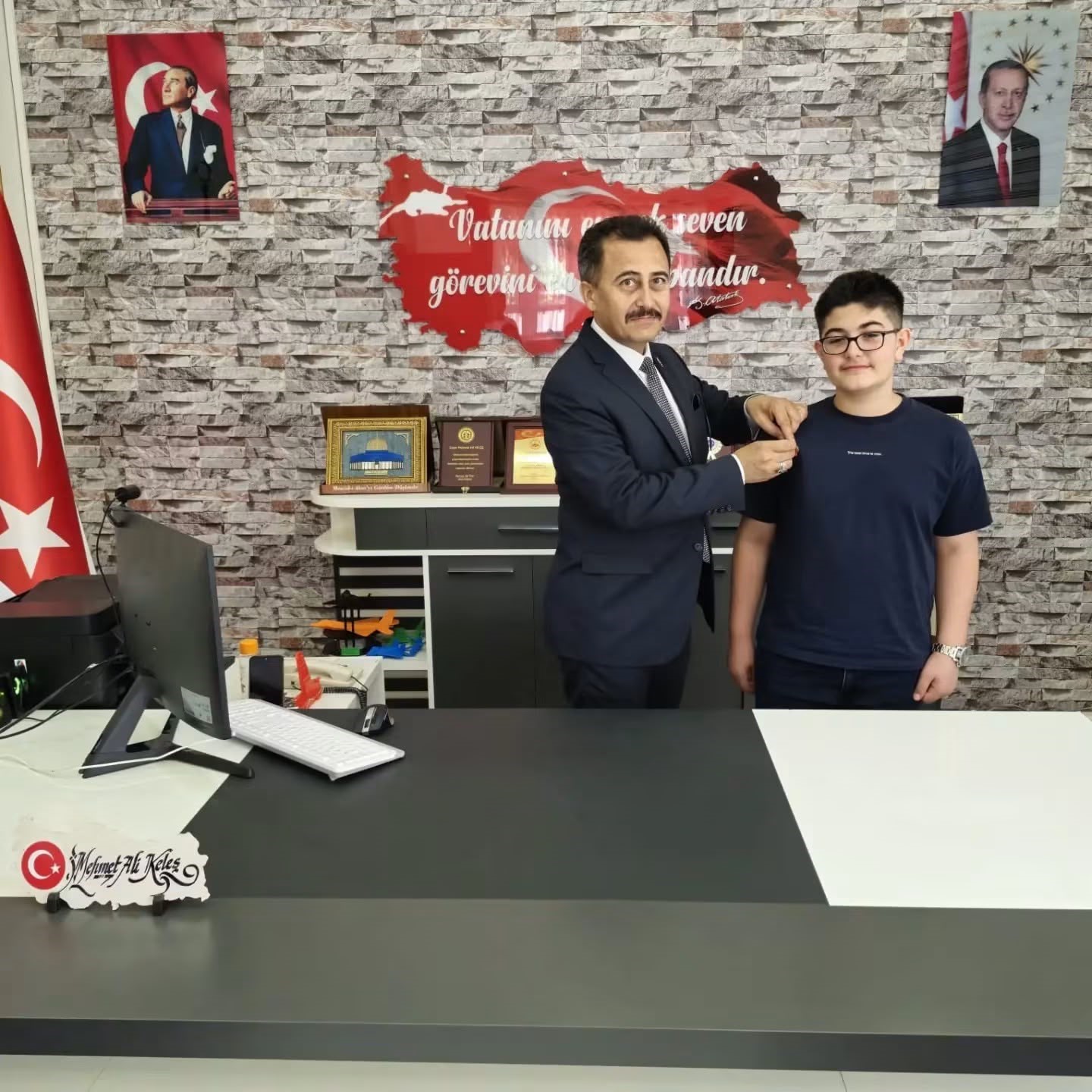 Bolvadin'in LGS şampiyonuna anlamlı ödül