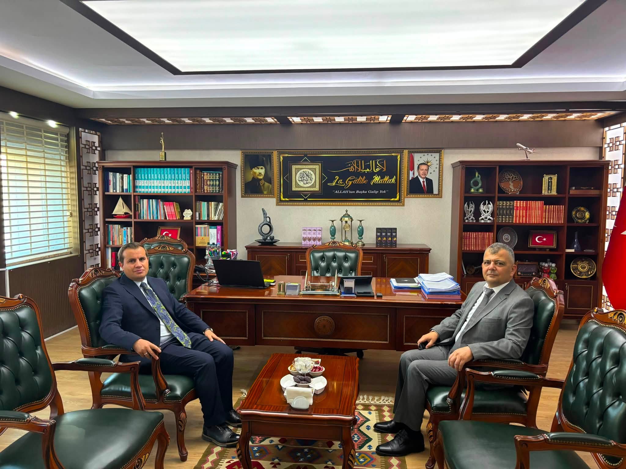 Kaymakam Topaca’dan Emirdağ Belediyesi’ne ziyaret