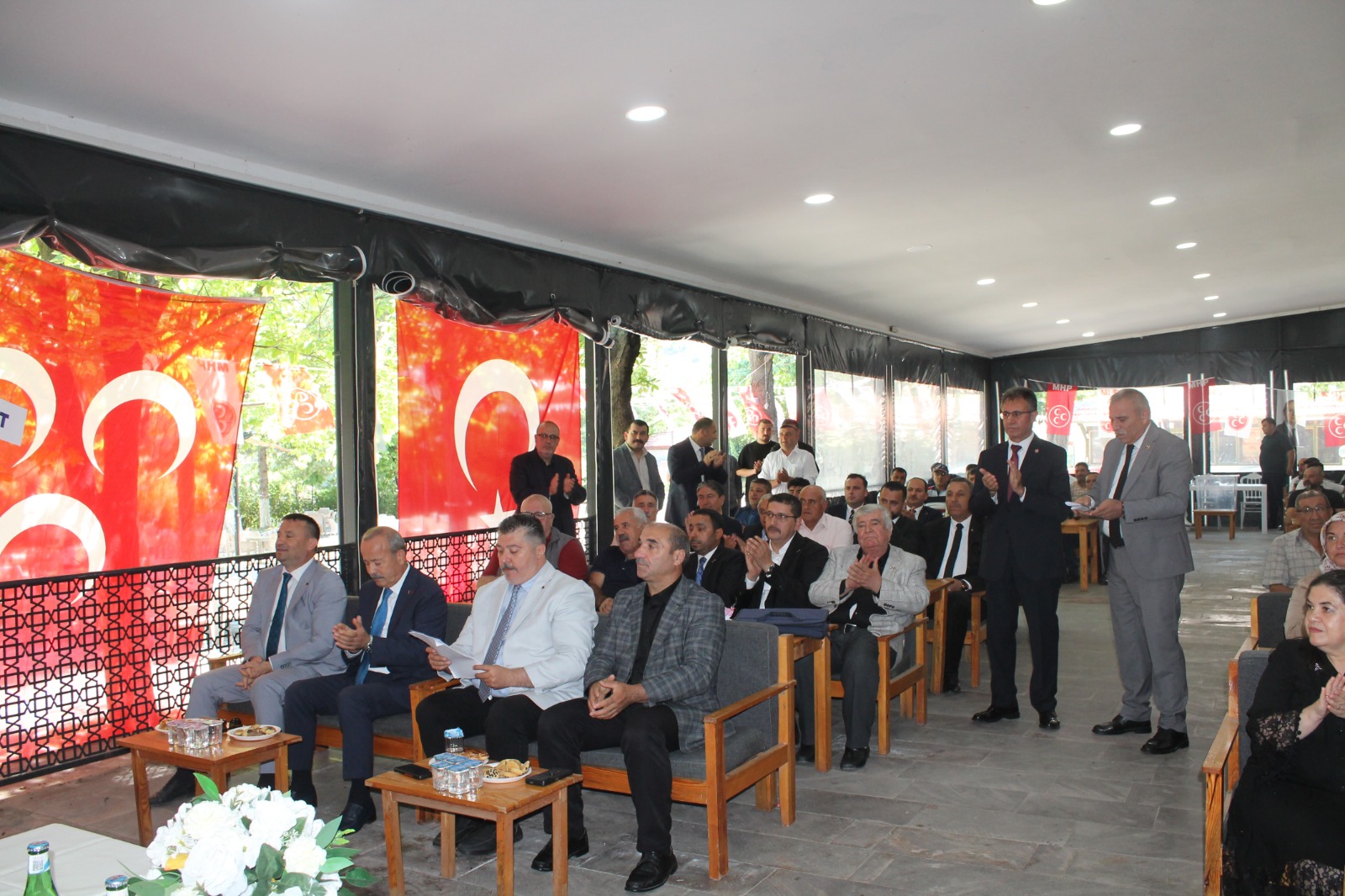 MHP Çay’da Başkan Erol güven tazeledi