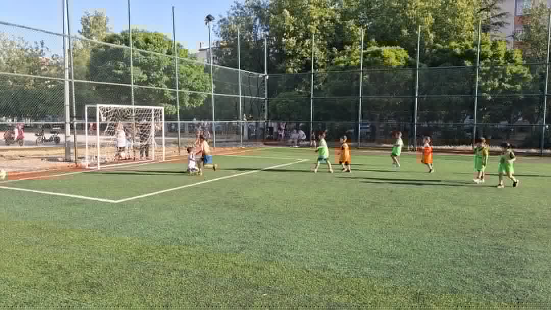 Sandıklı’da sokak futbol turnuvası başladı