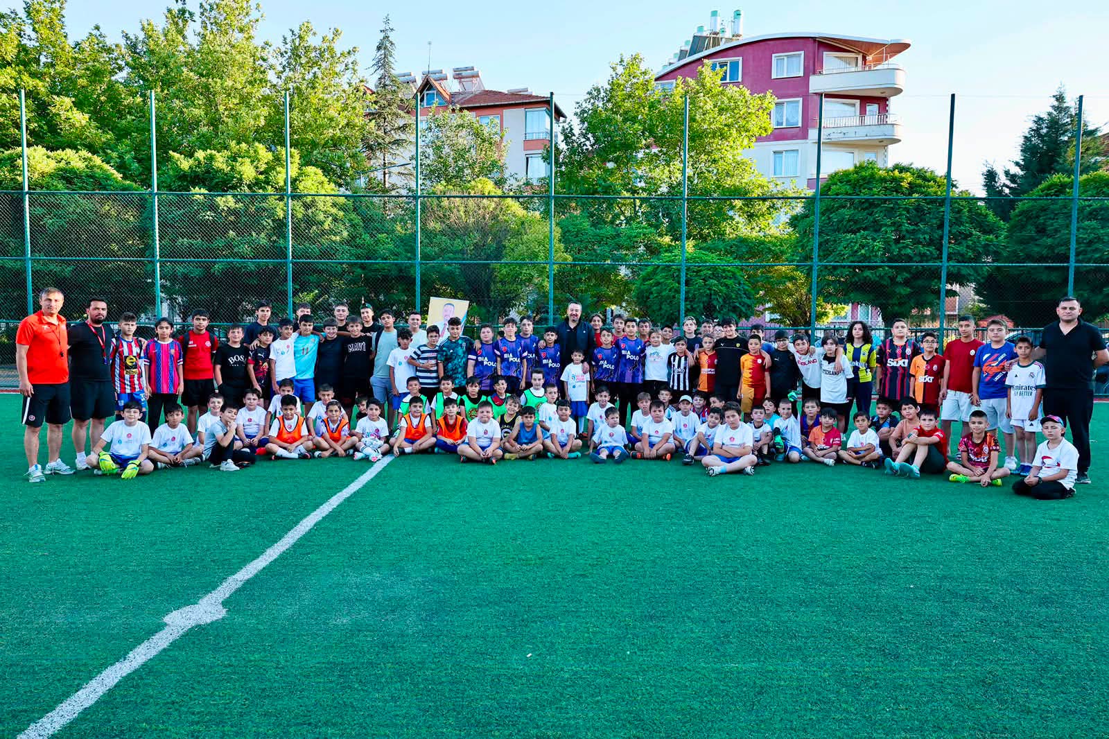 Sandıklı'da sokak futbol turnuvası başladı
