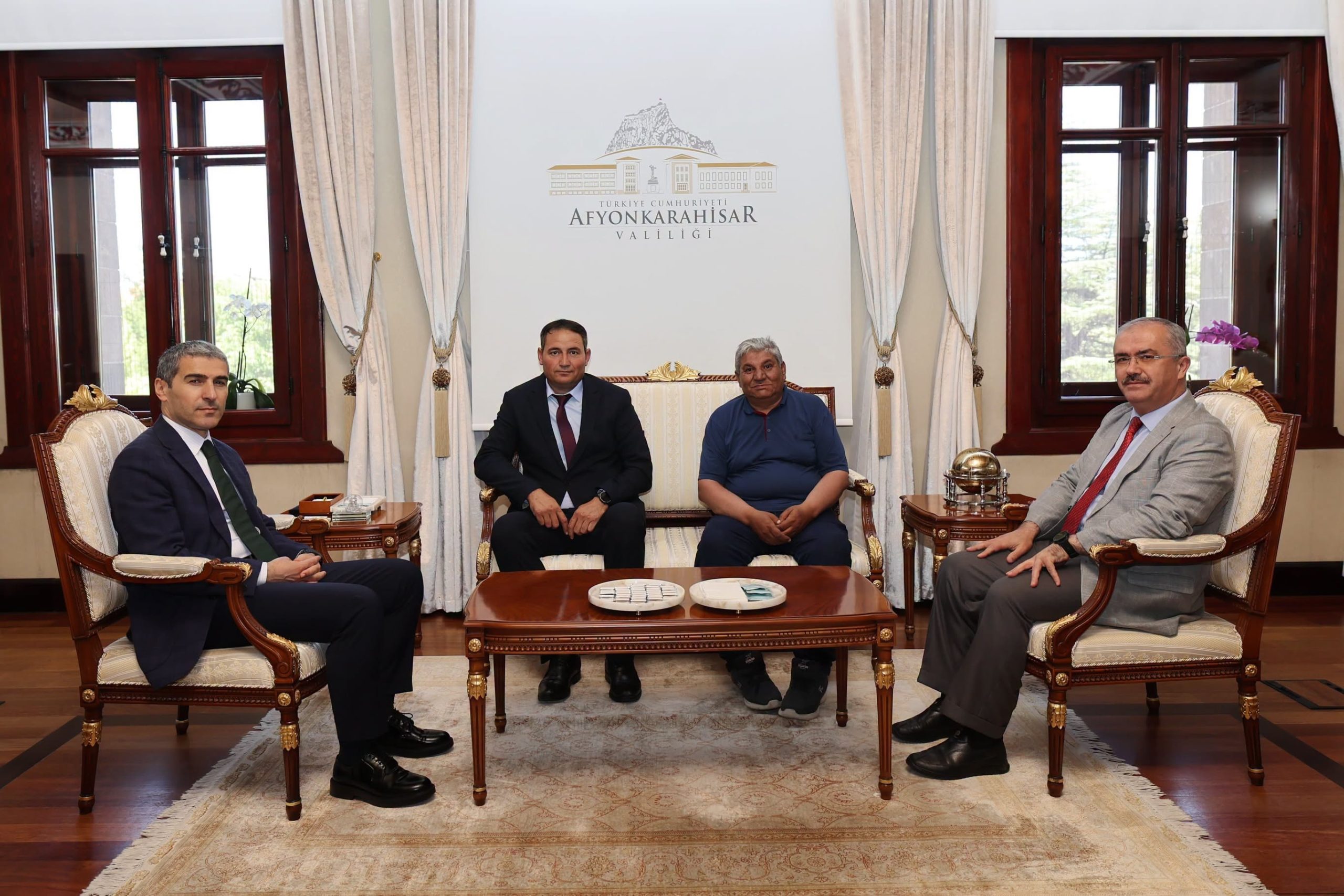 Vali Aktaş, şehit aileleri ve gazileri ağırladı