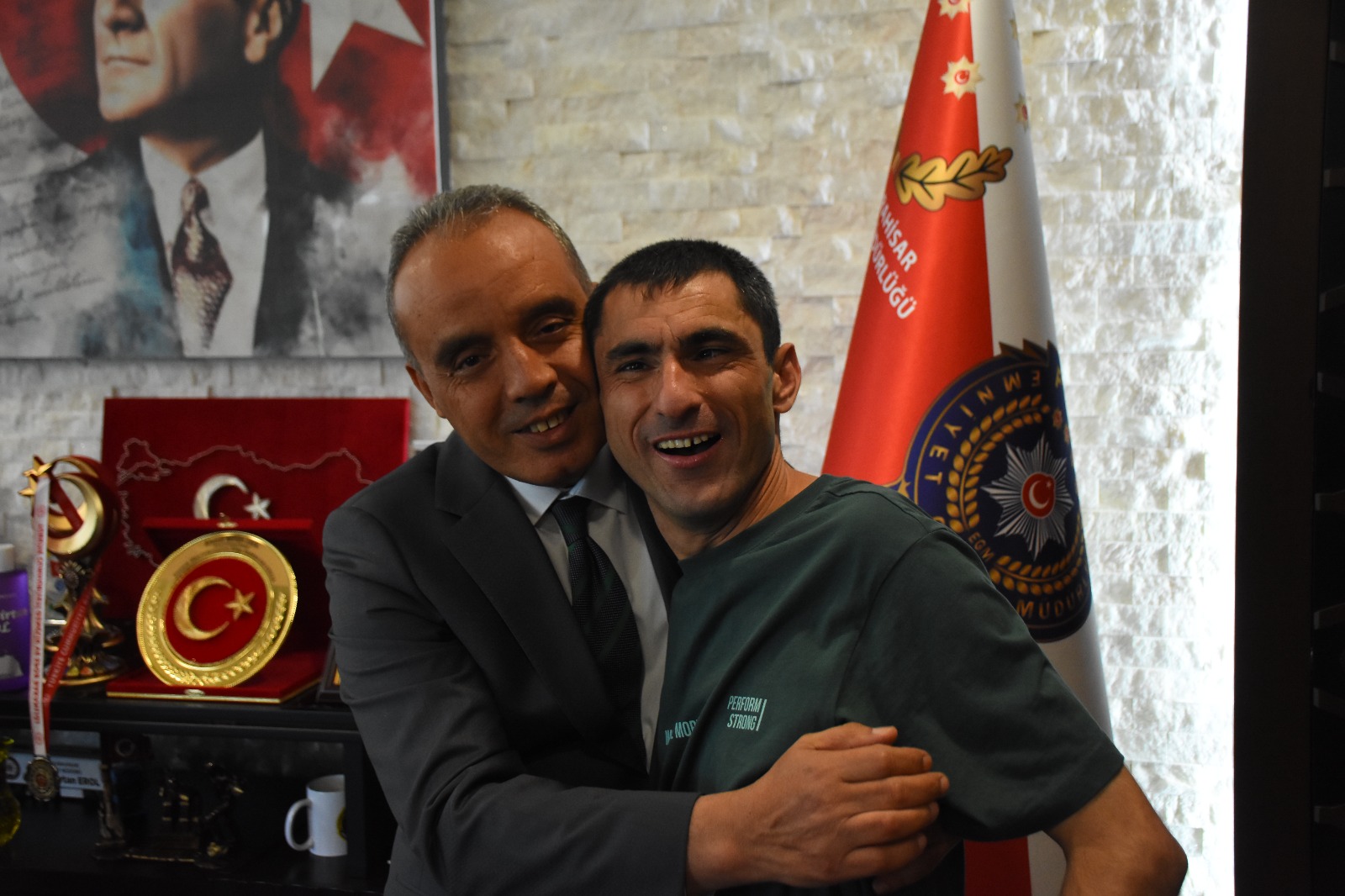 Emniyet Müdürü Erol’un desteğiyle engelleri aştı