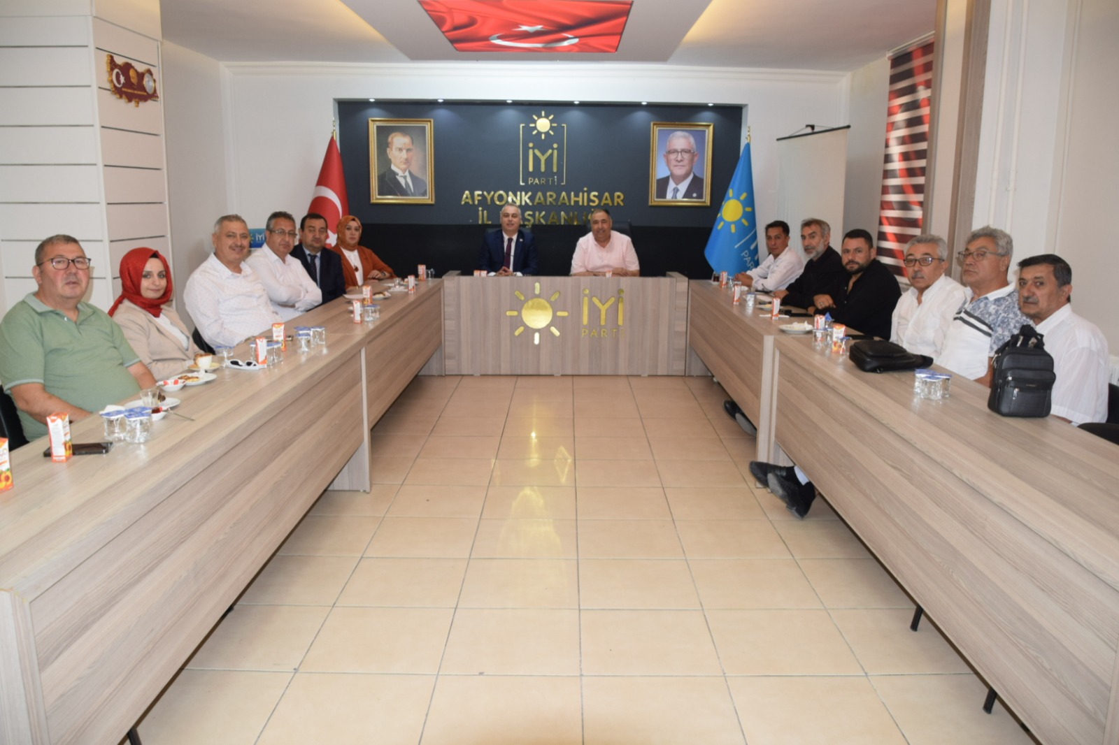 İstanbul'daki Afyonlular Federasyonu'ndan İYİ Parti’ye ziyaret
