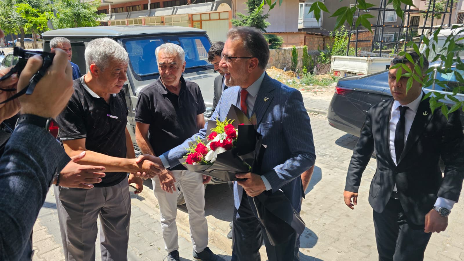 Yeniden Refah Partisi Afyonkarahisar'da yeni il binasını açtı