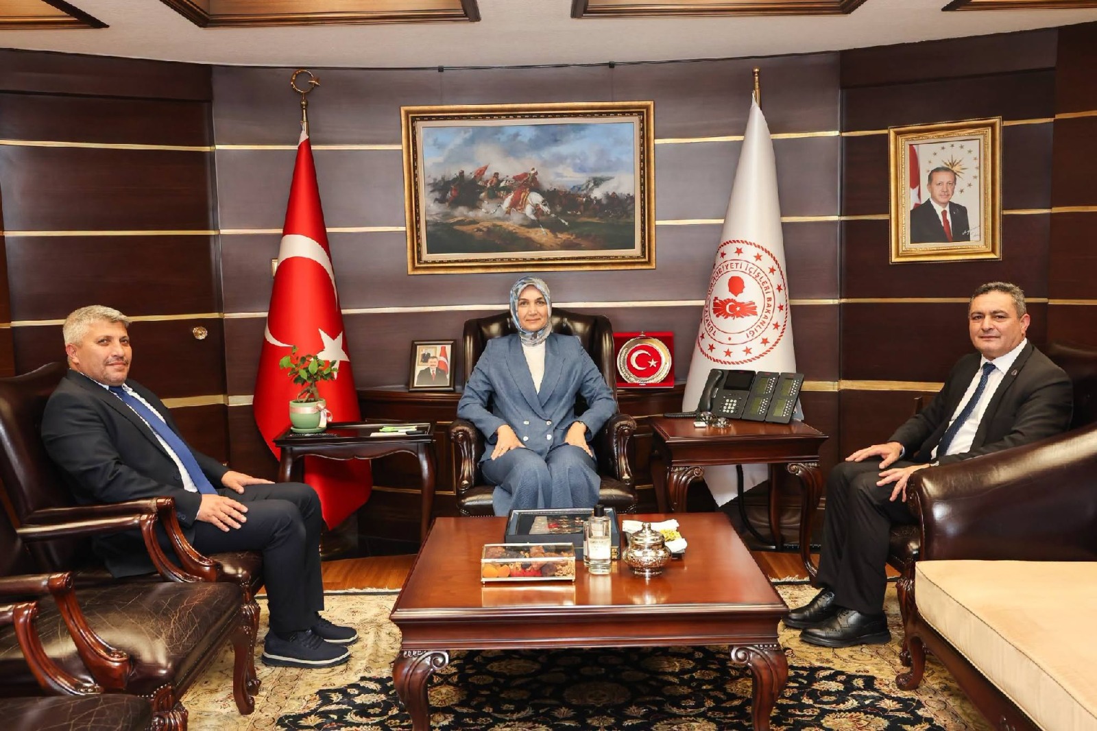 Başkan Altuntaş'tan Ankara'da yoğun ziyaret trafiği 5 Başkan Altuntaş'tan Ankara'da yoğun ziyaret trafiği