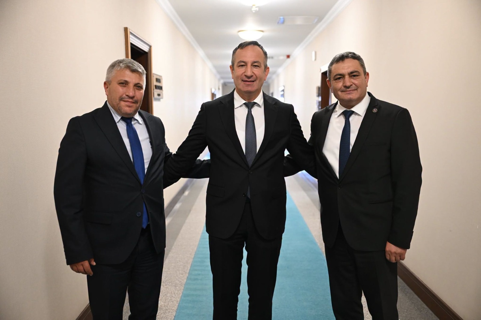 Başkan Altuntaş'tan Ankara'da yoğun ziyaret trafiği 3 Başkan Altuntaş'tan Ankara'da yoğun ziyaret trafiği