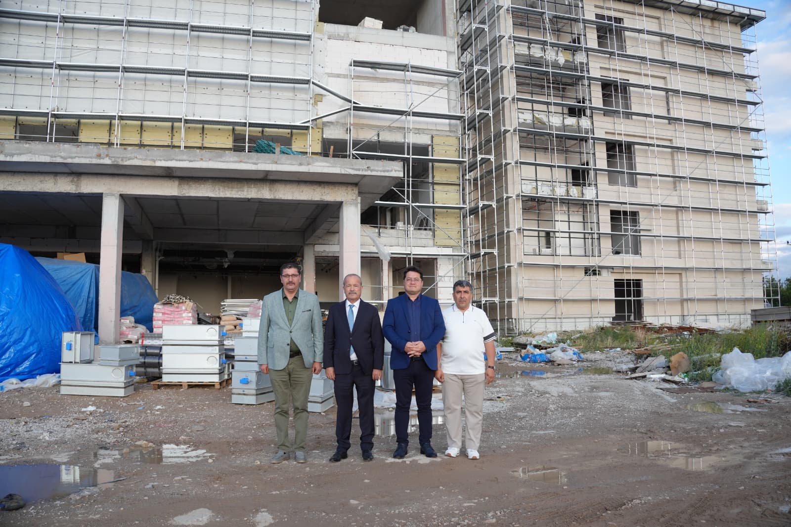 Bolvadin Devlet Hastanesi inşaatında çalışmalar sürüyor