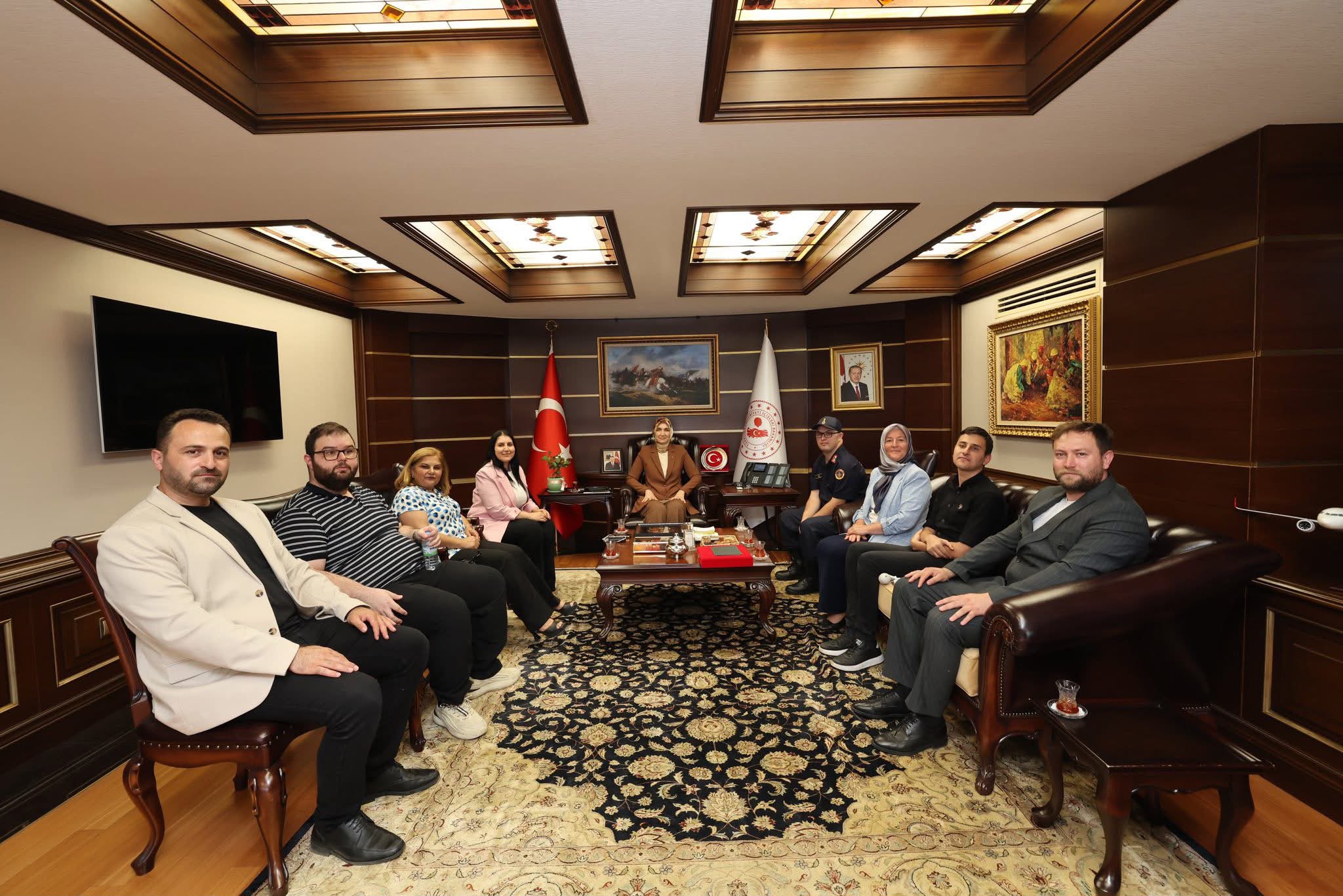 Bakan Yardımcısı Yiğitbaşı, özel bireylerle buluştu