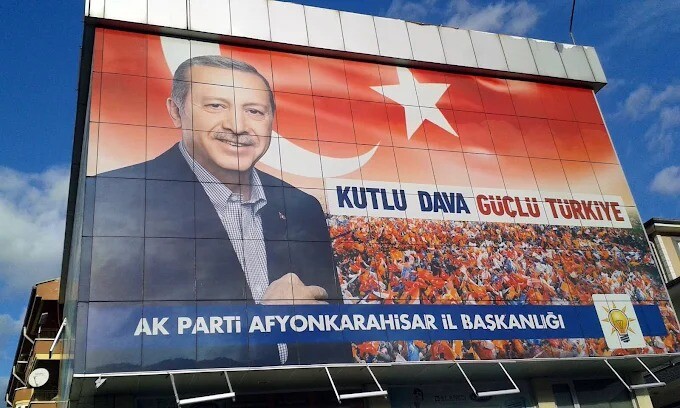 “AK Parti büyüyor, muhalefet erimeye devam ediyor”