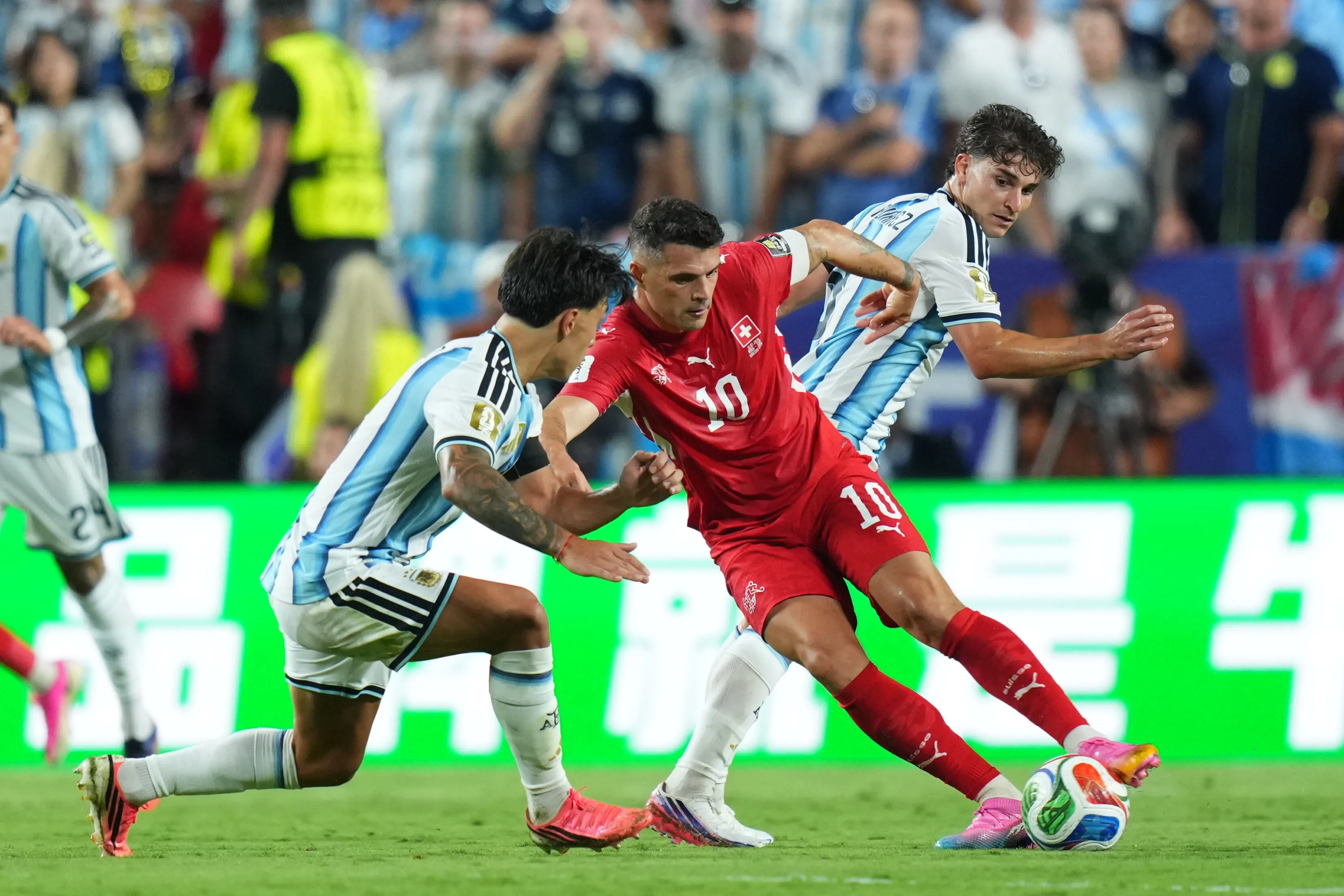 Arjantin, İsviçre'yi 3-1 yenerek yarı finalde İngiltere'nin rakibi oldu