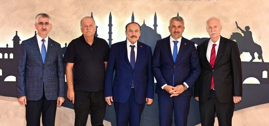 Programına Edirne Valisi Yunus Sezer’i makamında ziyaret ederek başlayan Eroğlu,