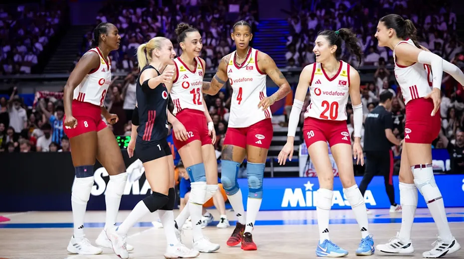Türkiye Voleybol Federasyonu (TVF) tarafından duyurulan final kadrosu ve çeyrek