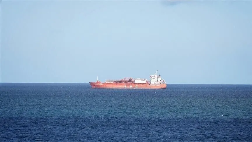 2025’te Hürmüz Boğazı’ndan günlük yaklaşık 20 milyon varil petrol ve