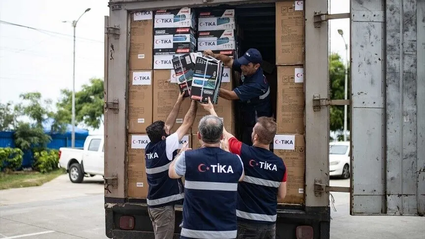 Türkiye Yardımlarını Sürdürüyor