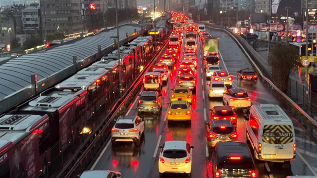 15 Temmuz otobüsler ücretsiz mi? İşte ücretsiz olacak toplu taşıma hatları ve tüm detaylar