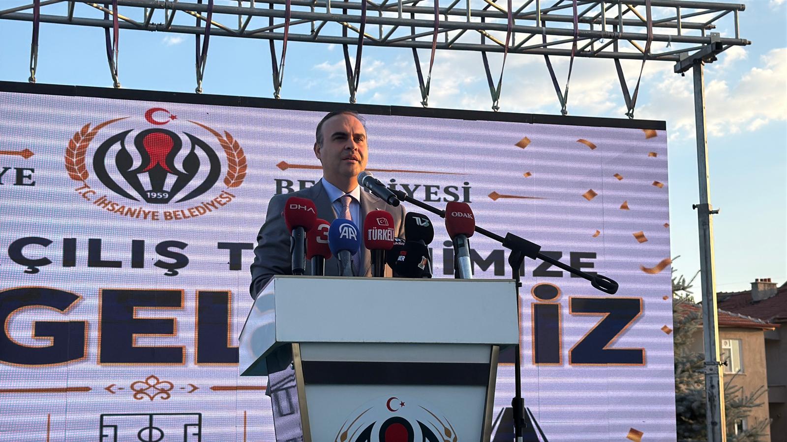 Bakan Kacır İhsaniye ve Döğer’de toplu açılış törenine katıldı