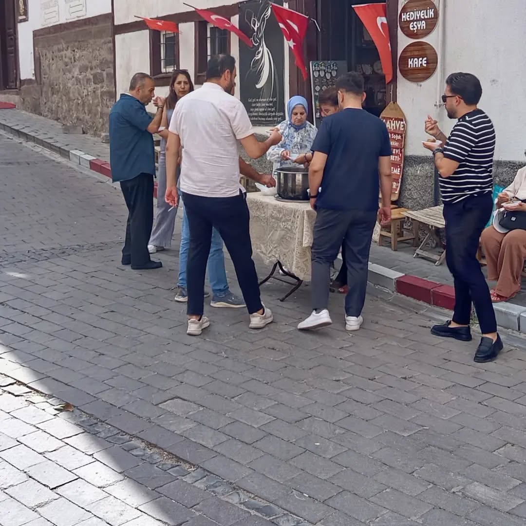 30 Ağustos Zafer Bayramı’nda anlamlı helva ikramı