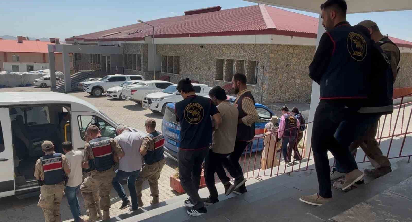 Adalet Bakanı Akın Gürlek duyurdu: İntihar ve kaza süsü verilen 2 çocuğun ölümü cinayet çıktı!