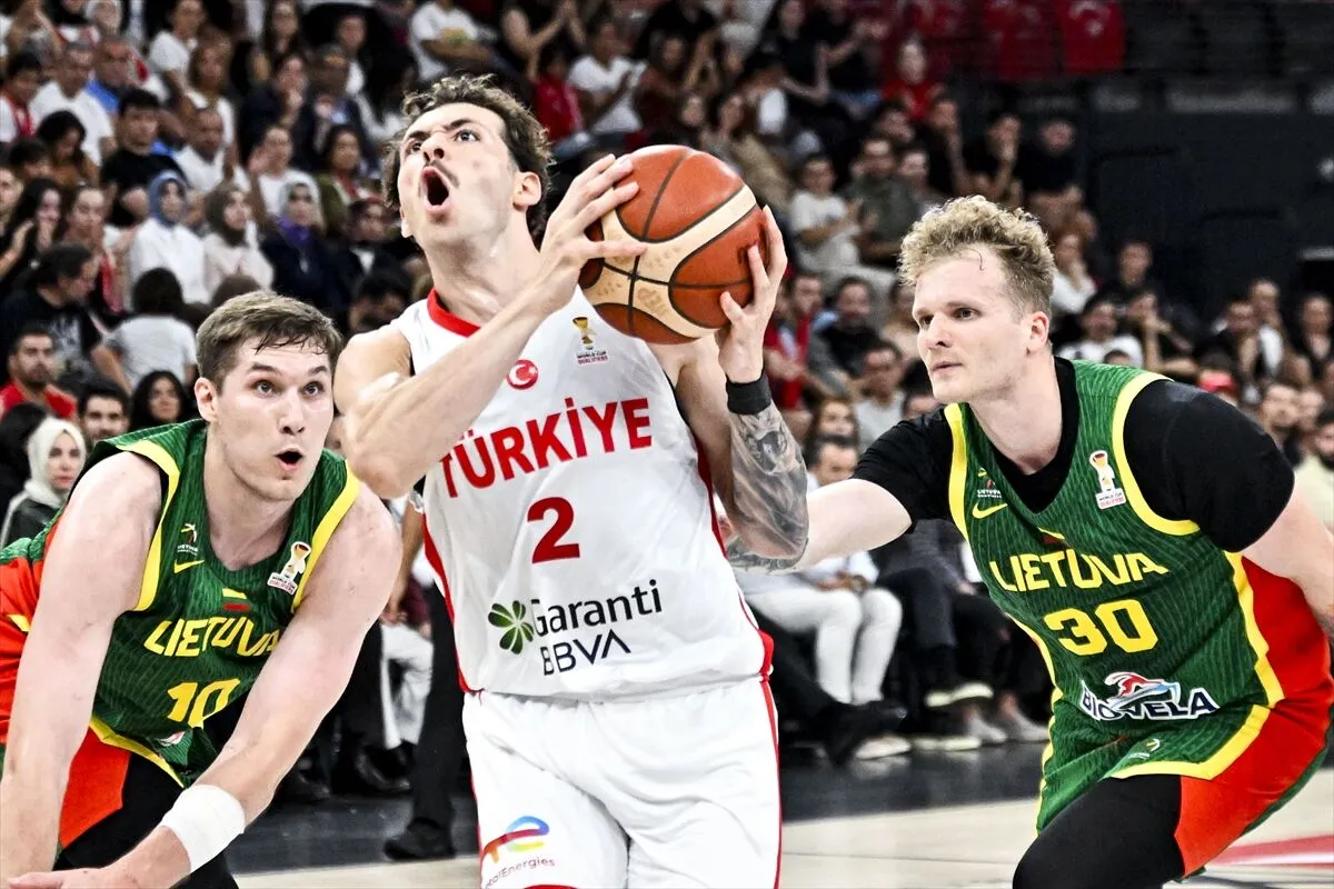 Milliler, elemelerde ikinci tura galibiyetle başladı
