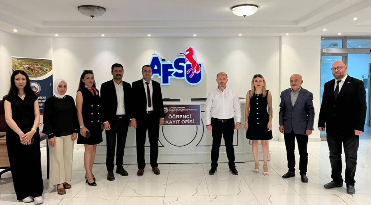 AFSÜ’de yeni öğrencilerin kayıt heyecanı