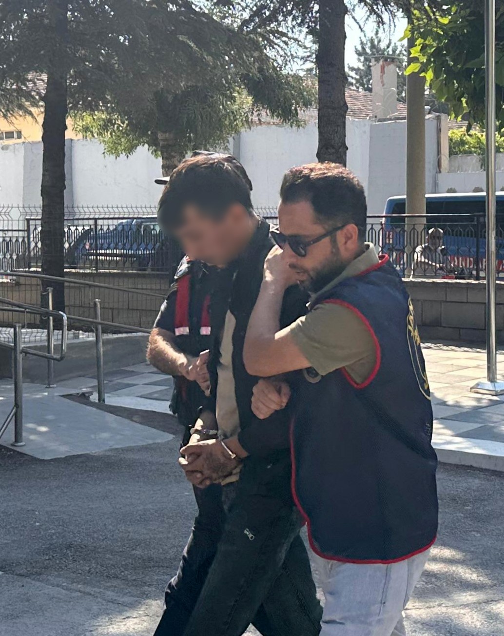 Oğlunun katili ile 3 gün sonra evlenmiş