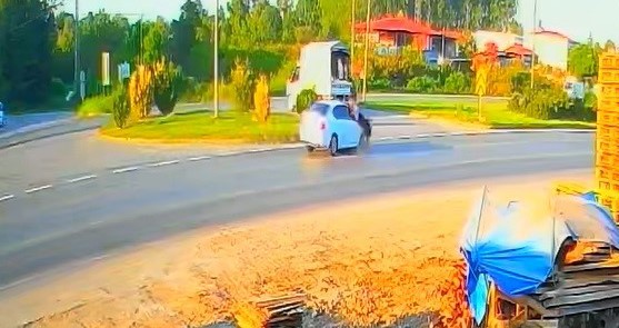 Genç kız, feci kazada can verdi