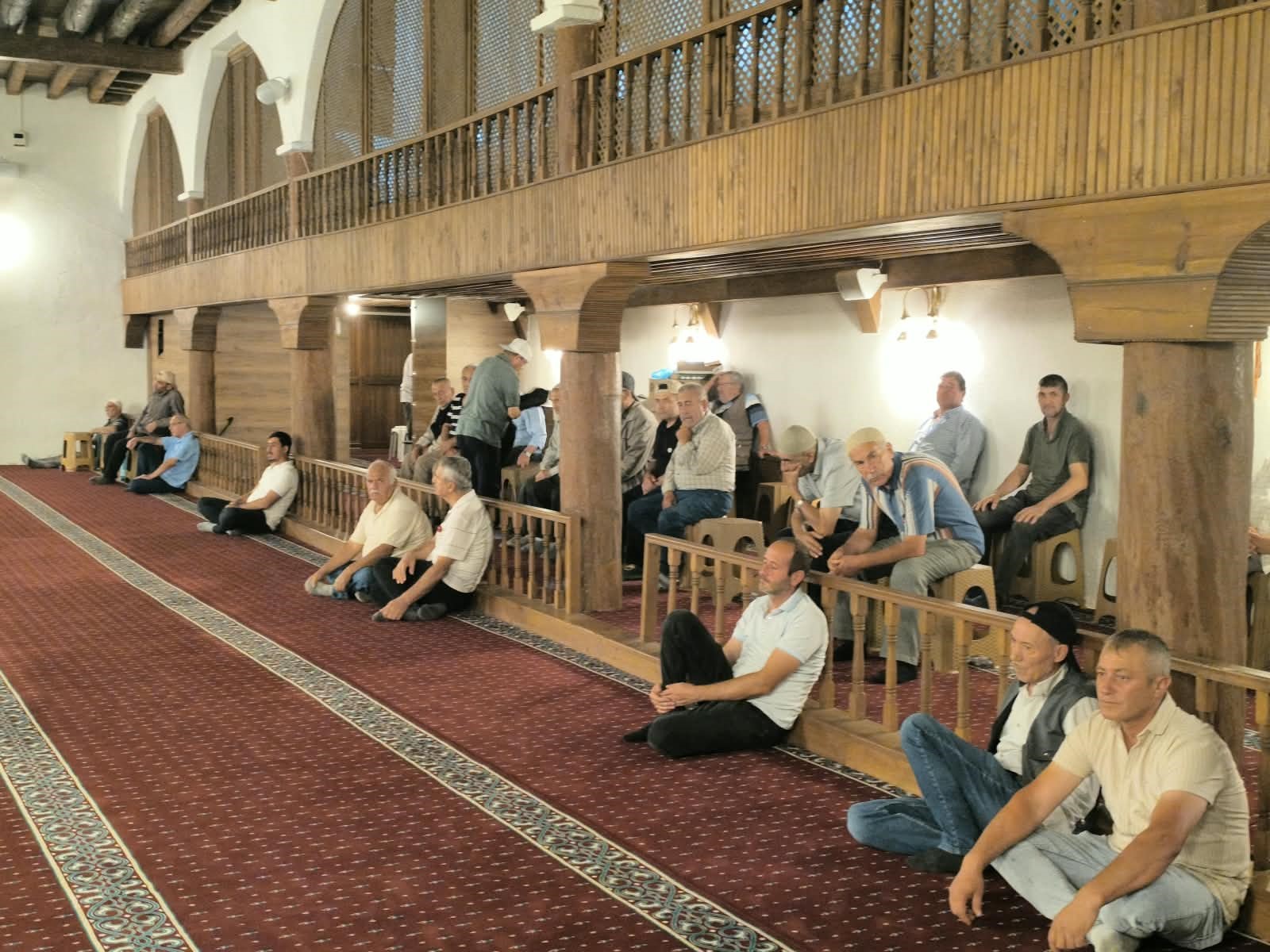 Afyonkarahisar’da Mevlid Kandili huşu içerisinde geçti